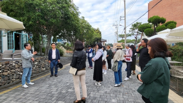 양림골목비엔날레 추진위원장 강신겸 교수의 ‘주민주도’에 대한 메시지 전달